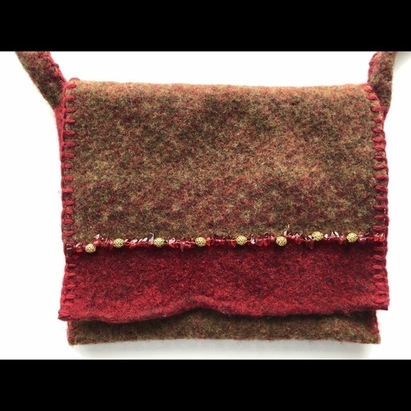 Felted Boho Artisan crossover shoulder bag. Burgundy purse beaded trim. Handmade - Picture 8 of 8